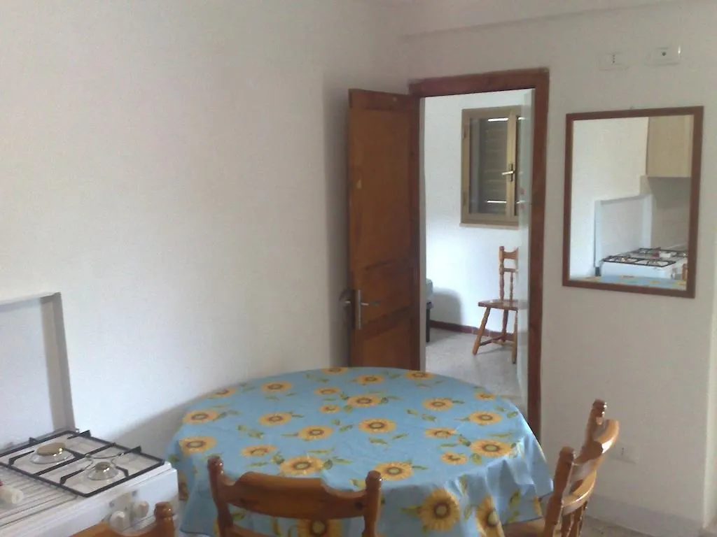 Casa Vacanza Terrazza Sul Mare 카스텔라마레델골포