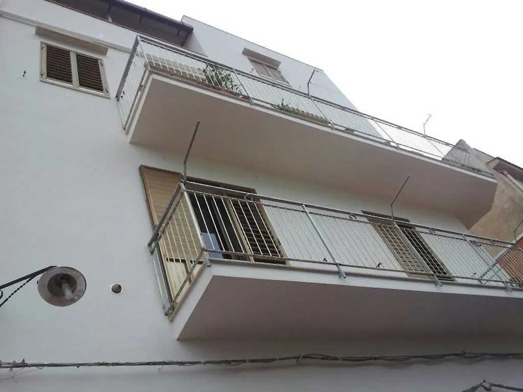 아파트 Casa Vacanza Terrazza Sul Mare 카스텔라마레델골포