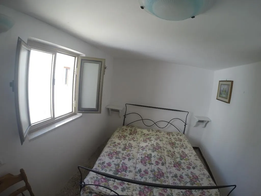 Casa Vacanza Terrazza Sul Mare 카스텔라마레델골포 아파트